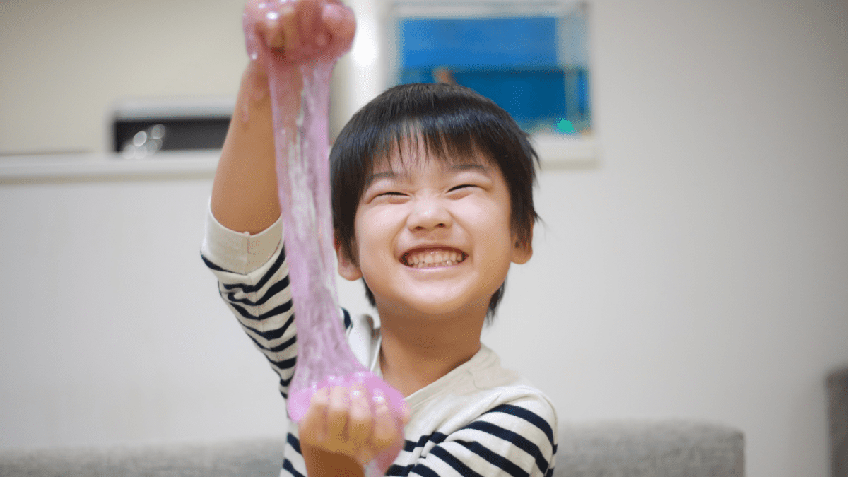 Como Tirar Slime da Roupa: Guia Completo com Soluções que Realmente Funcionam